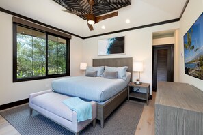 4 bedrooms, in-room safe, desk, iron/ironing board