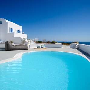 Supreme Villa, 2 Bedrooms, Private Pool, Sea View | Premium bedding, in-room safe, blackout drapes, soundproofing