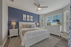 2 quartos, cofres nos quartos, ferros/tábuas de passar roupa