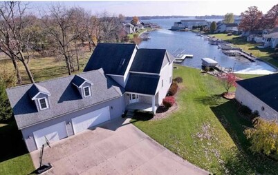 Incredible lakefront villa with docking, largest guest capacity on lake.