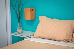 1 chambre, bureau, fer et planche à repasser, Wi-Fi