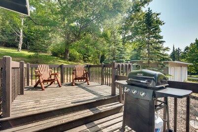 Eagle River Retreat Near Dam Lake w/ Boat Dock!
