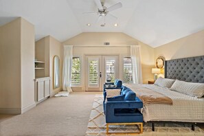 3 bedrooms, WiFi, bed sheets - Spacious River Oaks Shopping Center Home (Houston)