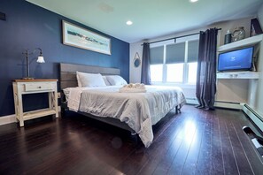 4 bedrooms, in-room safe, free WiFi, bed sheets