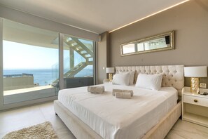 2 bedrooms, in-room safe, iron/ironing board, free WiFi