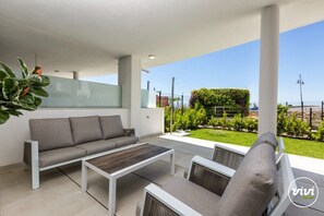 Terrace/patio - ViVi Homes pool, Cameron apartment (Fuengirola)
