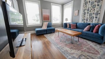 Smart TV, books, offices