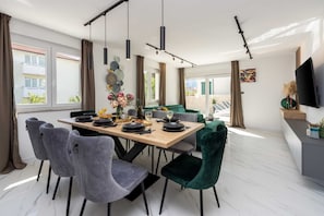 Dining - Villa BAŠKA near the sea (Baška)