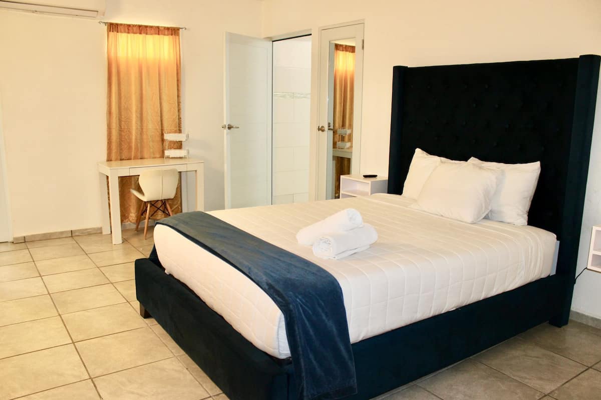 Cubrecamas, wifi gratis y ropa de cama