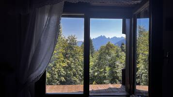 Doppel- oder Zweibettzimmer | Ausblick vom Zimmer