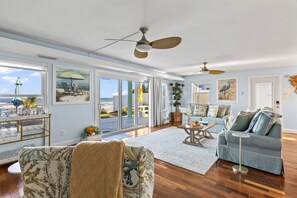 Smart TV, video games