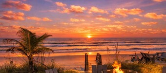 🌊 A1A Oceanfront Beach House | Hot Tub, Game Room, Pet Friendly 🐾