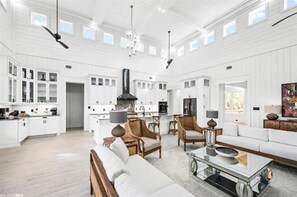 TV, fireplace, offices