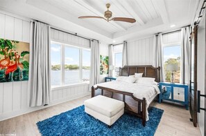 4 quartos, ferros/tábuas de passar roupa, Wi-Fi, roupa de cama