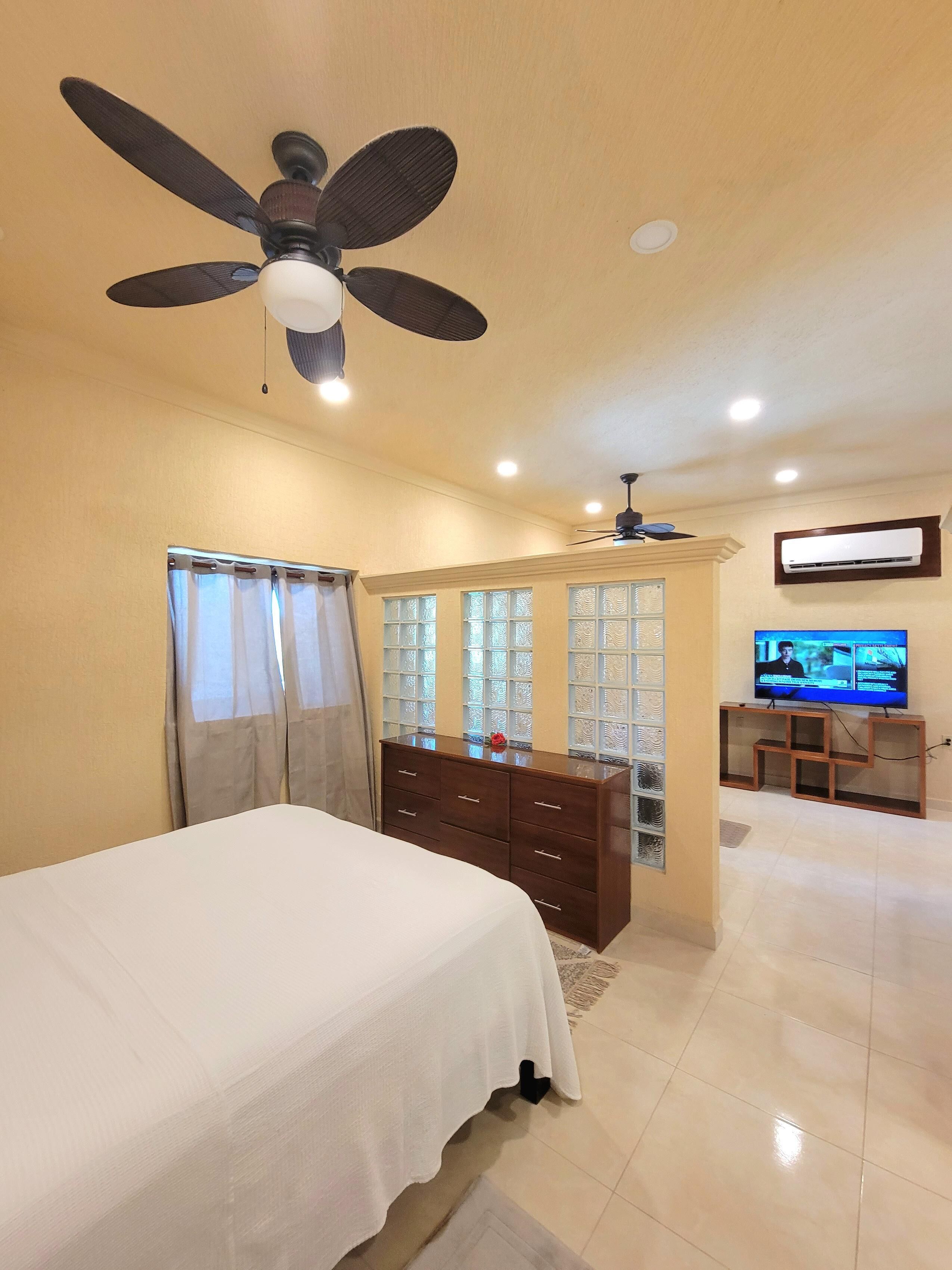 3 bedrooms, WiFi, bed sheets