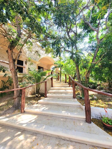 Secluded Mid-Island Hacienda