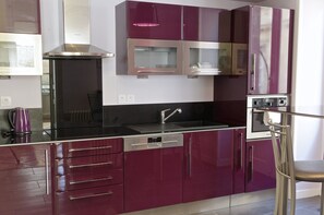 Fridge, microwave, oven, dishwasher