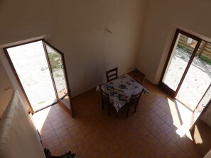Interior - Bastidon in Provence near Luberon (Pertuis)