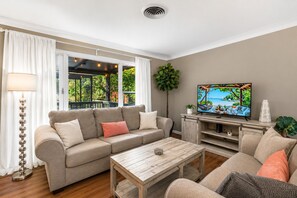 Smart TV, offices