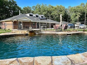 Pool - Vacation Farmhouse (Lufkin)