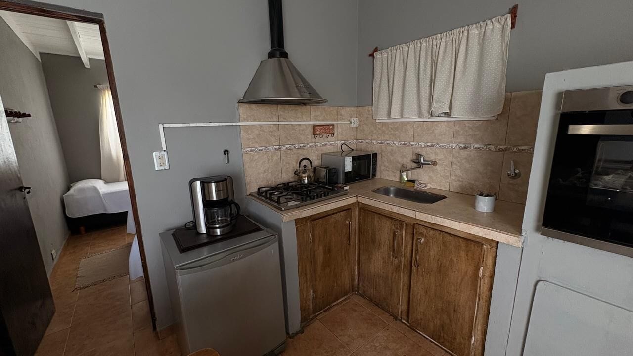 Microondas, placa de cocina, tostadora, arrocera