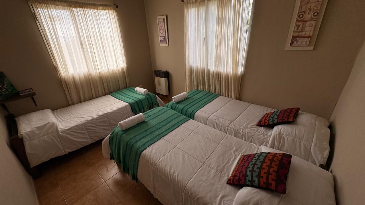 Deluxe Cabin | Hypo-allergenic bedding, down comforters, laptop workspace, free WiFi