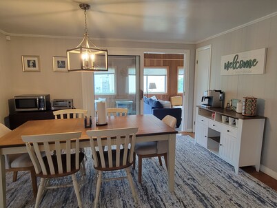 Coastal Cottage Close to the Nubble Lighthouse
