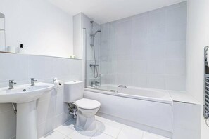 Duschwanne, Handtücher