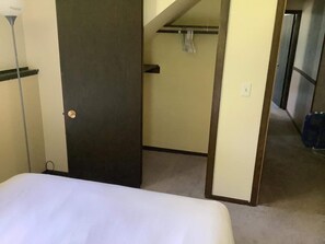 4 dormitoris, wifi gratuïta i roba de llit 