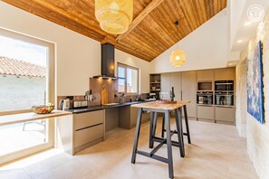 Microwave, oven, dishwasher