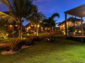 Property grounds - Pousada Morro do Caburé (Cajueiro da Praia)