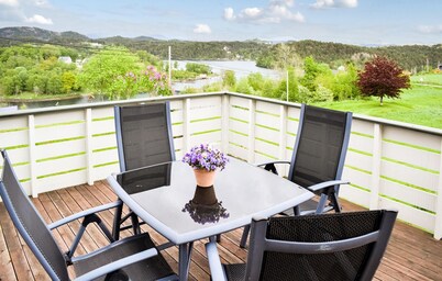 Amazing home in Sveio with house a panoramic view