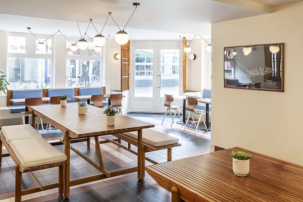 Esmorzar diari d'estil bufet (15 EUR per persona)