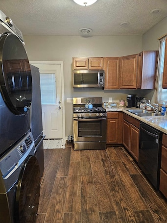Fridge, microwave, oven, stovetop. Cozy Home in Heart of Prestonsburg