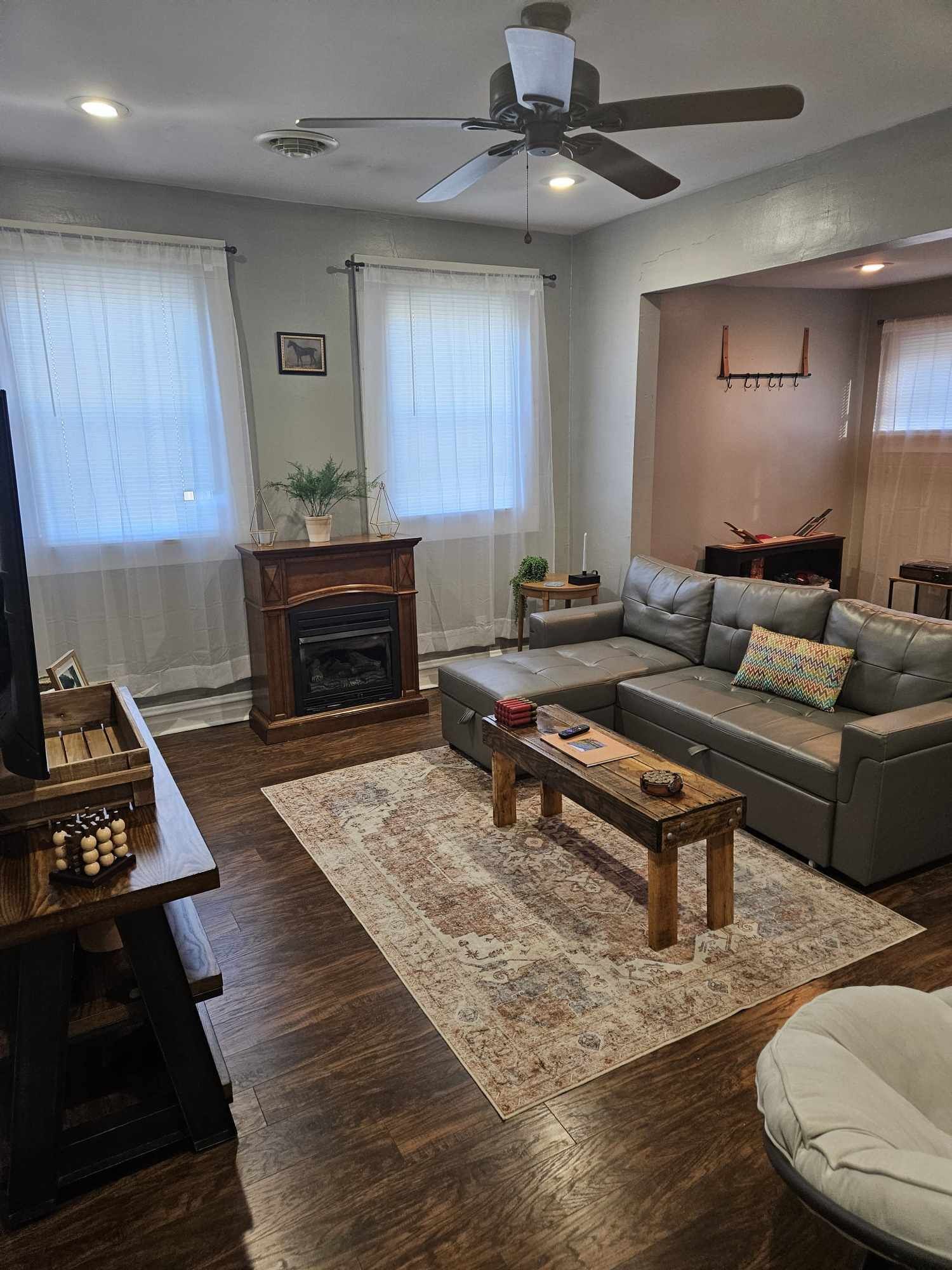 Smart TV, fireplace, video games