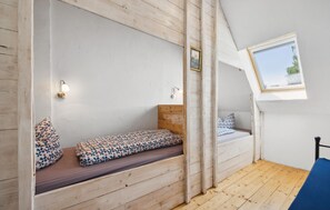 2 bedrooms, free WiFi, bed sheets - 2 bedroom stunning apartment in Rambin (Rambin)