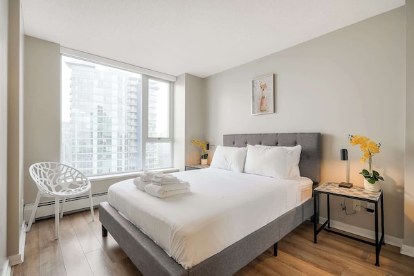 2 chambres, fer et planche à repasser, Wi-Fi, draps fournis