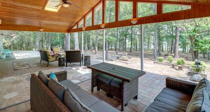 Arkansas Vacation Rental on Greers Ferry Lake!