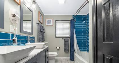 Magnolia "Apt 626"- Great Amenities & Price. High Quality Beds and Pillows