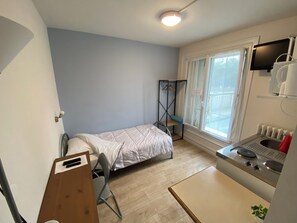 1 chambre, bureau, Wi-Fi gratuit, draps fournis