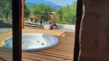 1 chambre, fer et planche Ă repasser, Wi-Fi gratuit, draps fournis