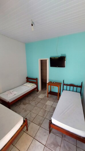 Chambre Simple | Wi-Fi gratuit, draps fournis