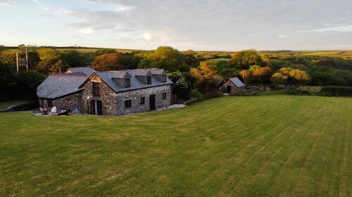 Well equipped four bedroom property with plenty of space in a rural location.