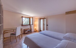 4 bedrooms, free WiFi