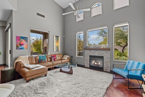 تلفزيون ذكي، مدفأة، ستيريو، طابعة