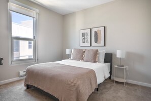 1 soverom, strykejern/-brett, wi-fi og sengetøy