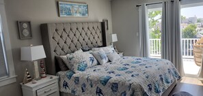 5 Schlafzimmer, Schreibtisch, Bügeleisen/Bügelbrett, kostenloses WLAN