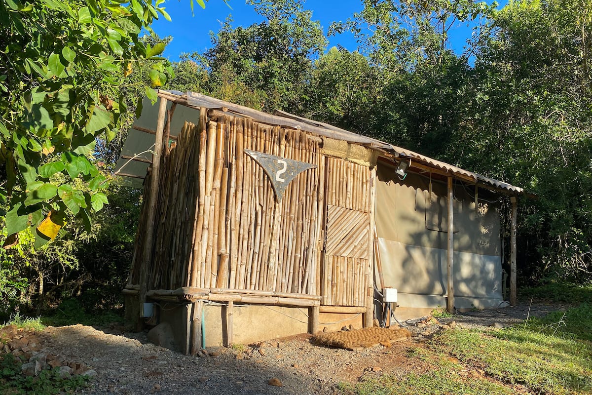 Tente Deluxe | 1 chambre, bureau, rideaux occultants, Wi-Fi gratuit