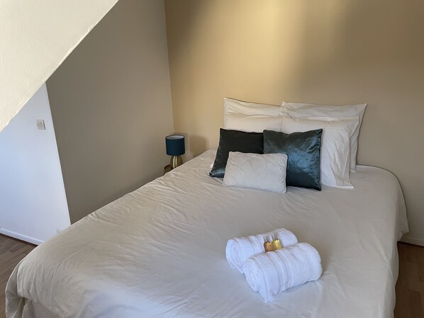 1 Schlafzimmer, Schreibtisch, Bügeleisen/Bügelbrett, WLAN