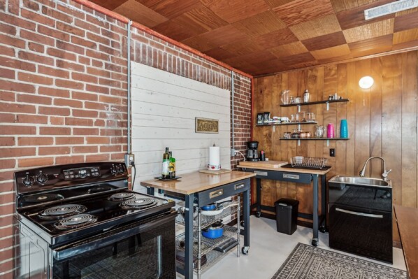 Forno, pentole/stoviglie/utensili, spezie